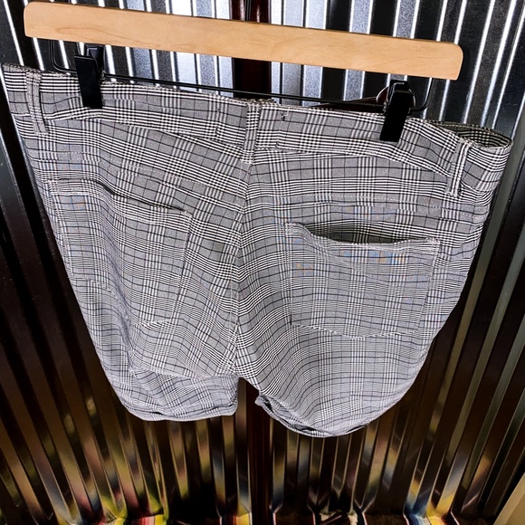 Kojo Fit Men's Plaid Shorts 36" - Picture 5 of 16